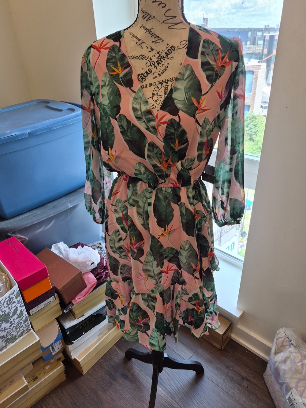 Eva Méndez New York company Pink Tropical Print Wrap Dress size M
